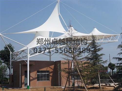 膜結(jié)構(gòu)材料主要有四種：膜材、鋼構(gòu)、索及附件