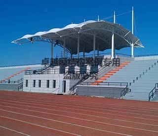 長春一汽高等?？茖W(xué)校操場膜結(jié)構(gòu)看臺(tái)