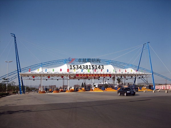 喀什高速收費站雨棚【專業(yè)廠家】景觀遮陽棚/服務區(qū)膜結構充電站設計公司