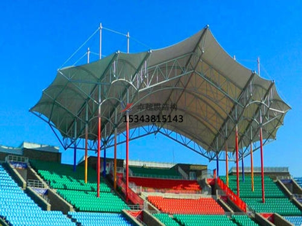山丹<font color='red'>膜結(jié)構(gòu)看臺</font>雨棚生產(chǎn)設(shè)計安裝
