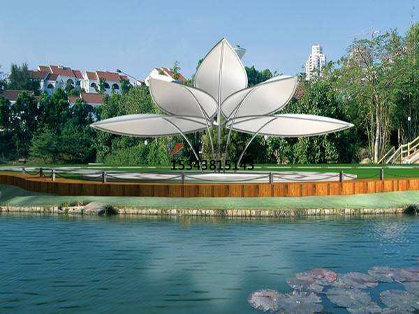 膜結(jié)構(gòu)景觀工程能提供豐富多彩的用途！