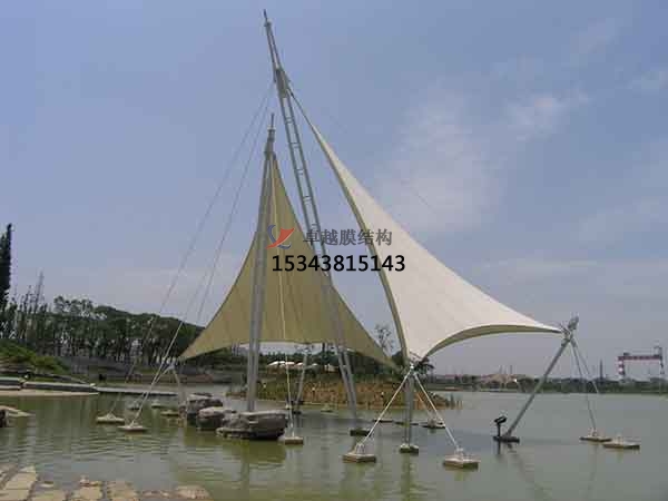 陽(yáng)泉商業(yè)廣場(chǎng)<font color='red'>張拉膜結(jié)構(gòu)</font>景觀棚/雨棚設(shè)計(jì)搭建