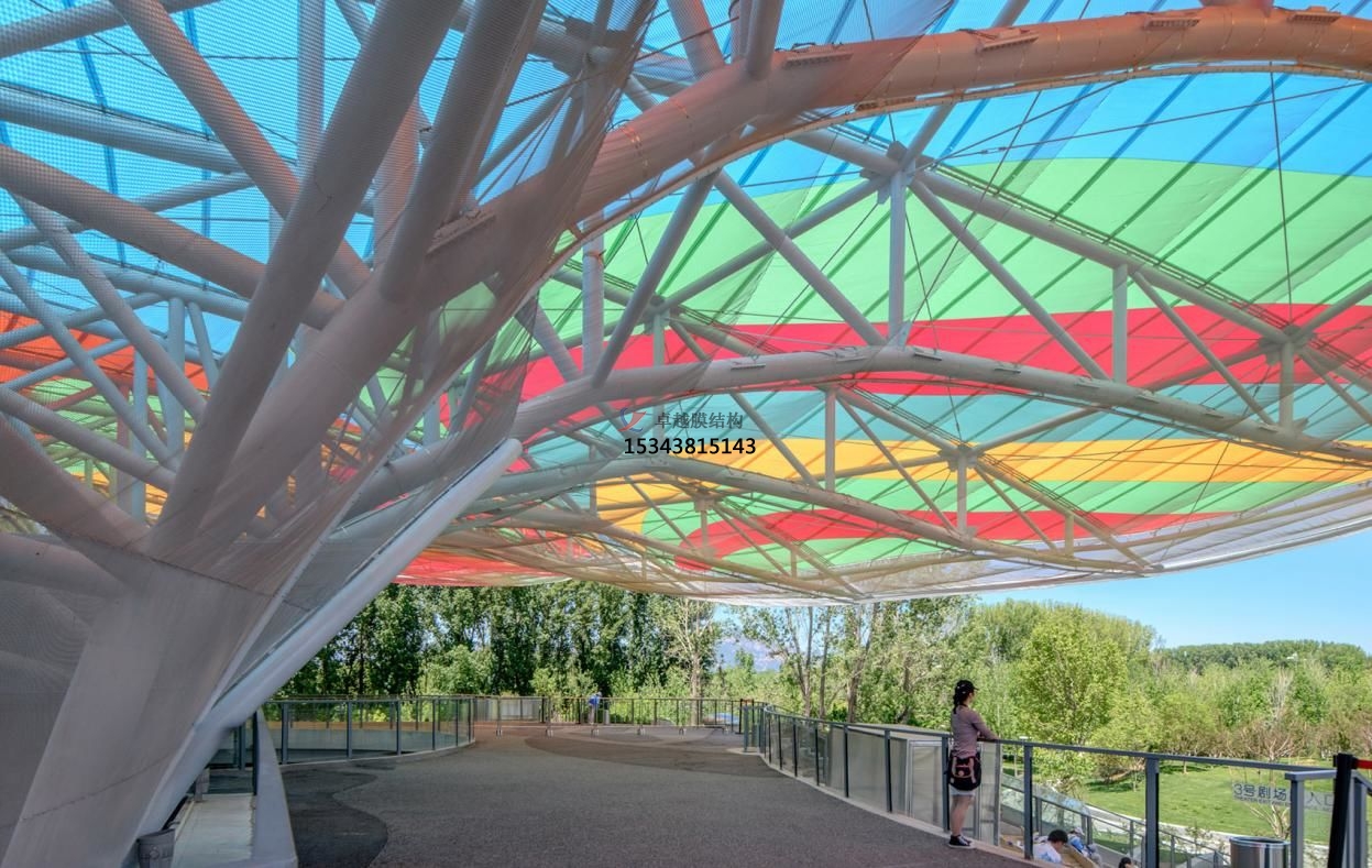 ETFE彩色膜做成的大蝴蝶到底有多炫？