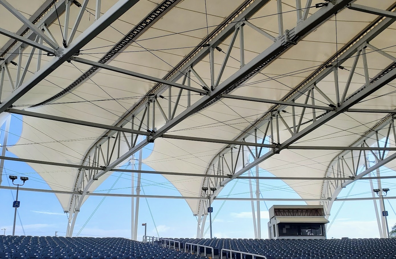 ETFE與PTFE作為常見(jiàn)的膜材料，兩者有什么不同之處呢？