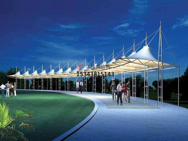  高爾夫球場膜結(jié)構(gòu)是怎么安裝得？