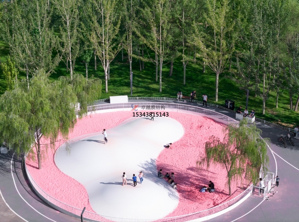 克拉瑪依<font color='red'>膜結(jié)構(gòu)公司</font>【蹦蹦云膜結(jié)構(gòu)】克拉瑪依膜結(jié)構(gòu)廠家